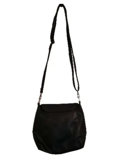 s.Oliver Damen Umhängetasche Schwarz Kunstleder Crossbody Bag Klassisch
