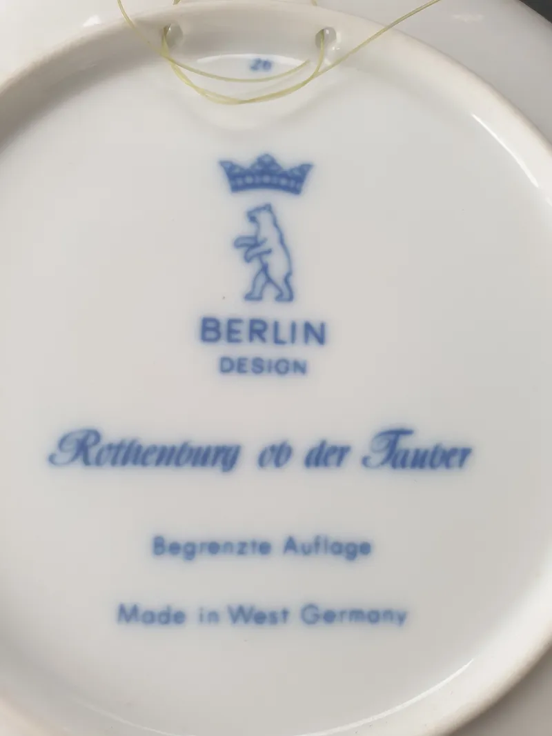 Berlin Design Sammelteller Weihnachten Rothenburg Porzellan Blau 19 cm 3
