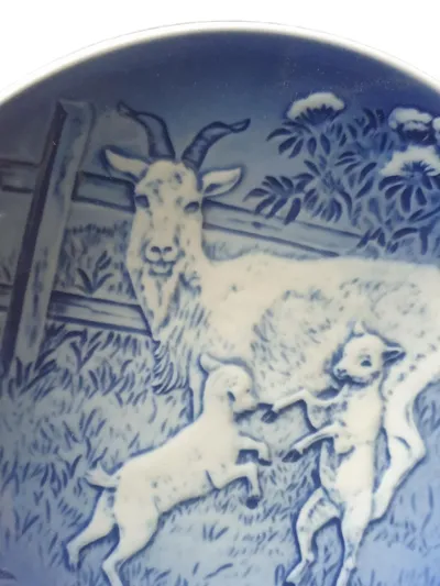 Bing & Grøndahl Muttertagsteller 1991 Mors Dag Ziege Porzellan Blau 15cm