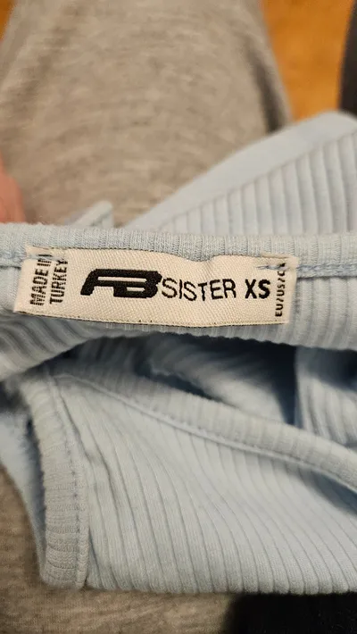 FB Sister Damen Crop Top Tanktop Hellblau Rippstrick Gr. XS