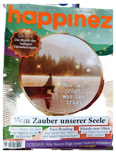 Happinez Magazin Spiritualität Neuro-Yoga Face Reading Sak Yant Esoterik