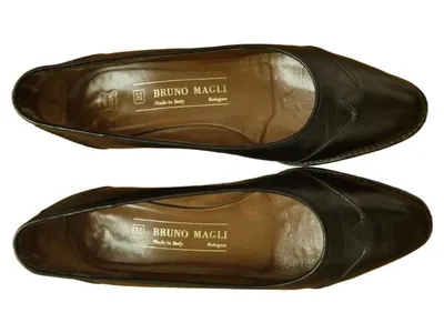 Bruno Magli Damen Leder Pumps Klassisch Business Schwarz Gr. 35 Slip-On