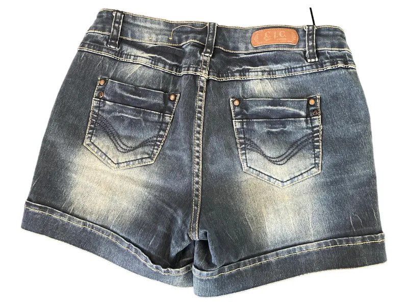 CRAZY WORLD Damen Jeans Shorts Gr. 40 Blau Denim Used Look 2