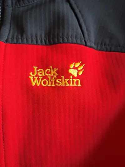 Jack Wolfskin Kinder Outdoorjacke Gr. 152 Rot Uni Herbst Winter Polyester