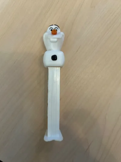 PEZ Spender Figur Olaf Die Eiskönigin Schneemann Fan Sammlerstück Weiß 12.5cm