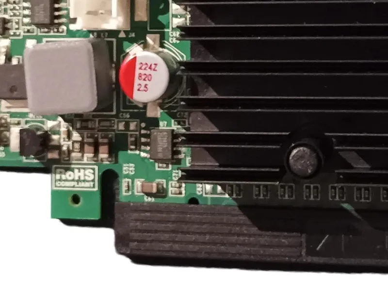 ASUS GeForce GT 610 Grafikkarte 1GB DDR3 PCIe Passiv Schwarz 5
