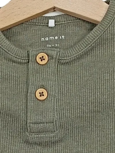 NAME IT Baby T-Shirt Gr. 92 Kurzarm Rippstrick Oliv Henley