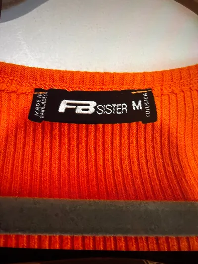 FB Sister Damen Langarmshirt Cropped Orange Rippstrick Gr. S Basic
