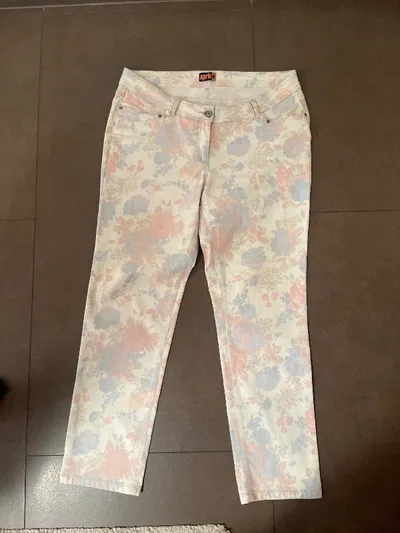 apricot Damen Jeans Regular Fit Blumenmuster Knopf Verschluss W38/48/4XL