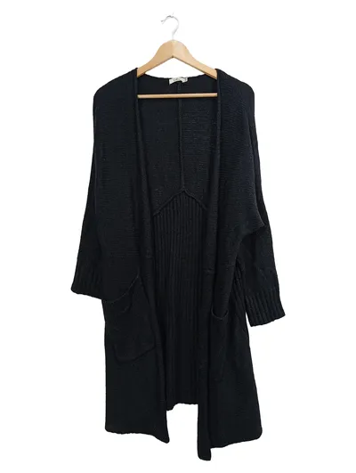 Colline Damen Strickjacke Gr. 46/3XL Schwarz Casual Langarm
