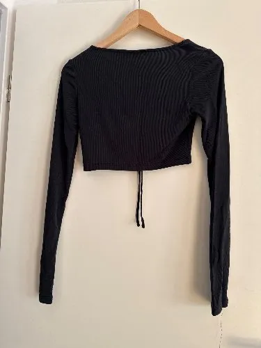 Topshop Damen Langarmshirt Crop Top Schwarz Gr. 36/38 S Raffung V-Ausschnitt