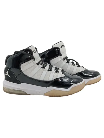 Jordan Max Aura Basketballschuhe Damen High-Top Sneaker Schwarz Gr. 38