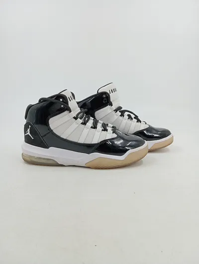 Jordan Max Aura Basketballschuhe Damen High-Top Sneaker Schwarz Gr. 38
