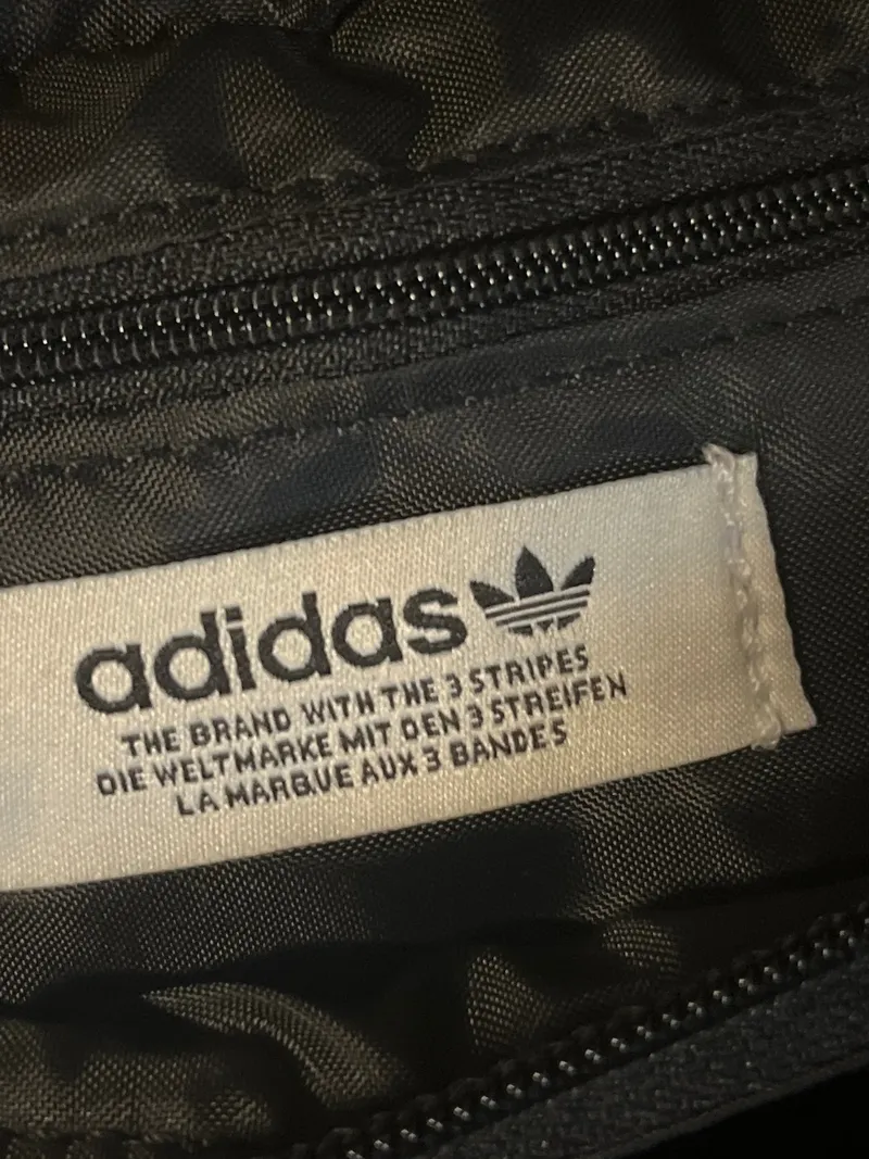 Adidas Gürteltasche Schwarz Sportlich 3 Streifen Bauchtasche 6