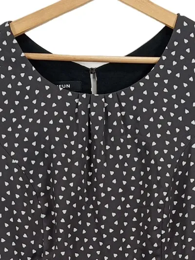 TAIFUN Damen Freizeitkleid Gr. 42 Schwarz Casual mit Herz-Muster