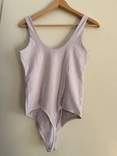 Abercrombie & Fitch Damen Body Gr. S Weiß Basic Soft Collection 2
