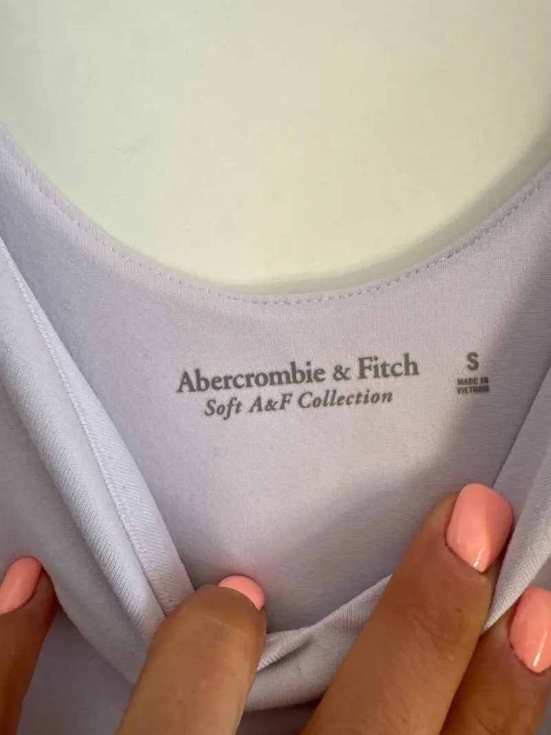 Abercrombie & Fitch Damen Body Gr. S Weiß Basic Soft Collection 3