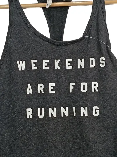New Balance Damen Tanktop Grau Gr. 38/M "Weekends Are For Running"
