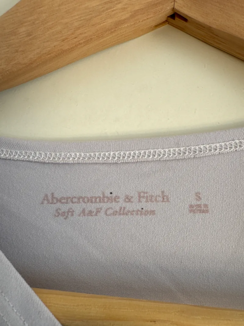 Abercrombie & Fitch Damen Body Langarm Wickeloptik Grau Gr. S 3