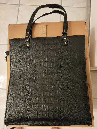 Damen Henkeltasche Schwarz Krokoprägung Leder Elegant Business Feliciani