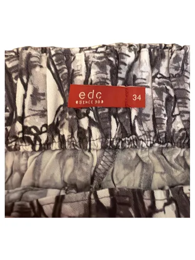EDC by Esprit Damen Shorts Elefanten Print Gr. 34/XS Grau Viskose