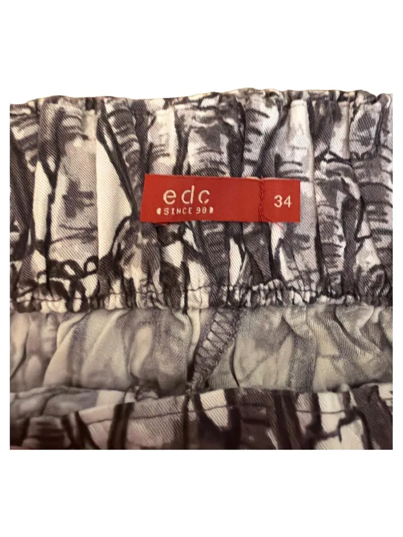 EDC by Esprit Damen Shorts Elefanten Print Gr. 34/XS Grau Viskose 2