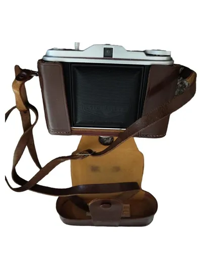 Agfa Isolette Analogkamera Faltkamera mit Lederetui Made in Germany
