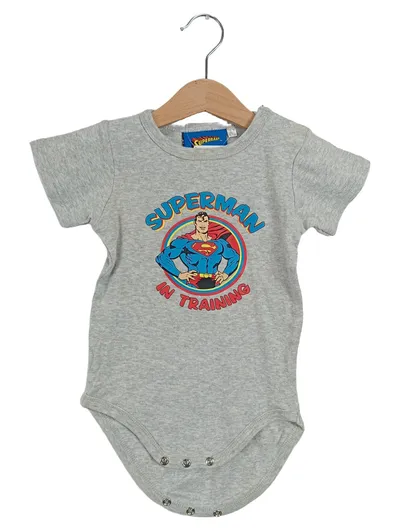 KappAhl Baby Body Superman in Training Grau Gr. 86 Baumwolle