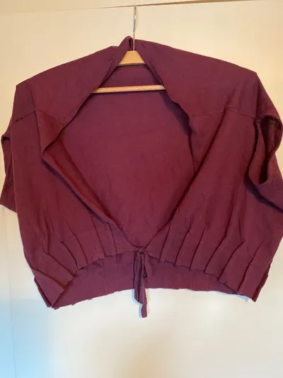 SISLEY Damen Strickjacke Bolero Kurzarm Gr. 40/L Lila Baumwolle
