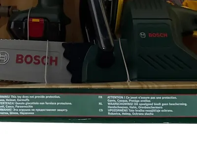 Bosch Kinder Werkzeug Set Kettensäge Helm Bohrmaschine Spielzeug Werkstatt