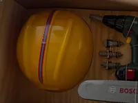 Bosch Kinder Werkzeug Set Kettensäge Helm Bohrmaschine Spielzeug Werkstatt 4