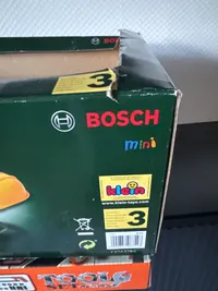 Bosch Kinder Werkzeug Set Kettensäge Helm Bohrmaschine Spielzeug Werkstatt 6