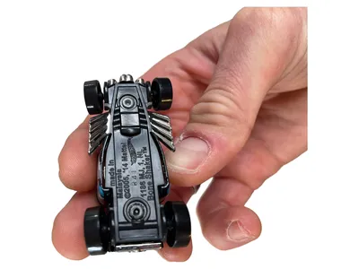 Hot Wheels Bone Shaker Spielzeugauto Sammler Modellauto Schwarz 6cm