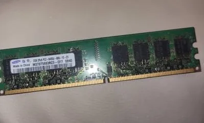 Samsung 2GB DDR2 RAM PC2-6400U 800MHz Desktop Arbeitsspeicher