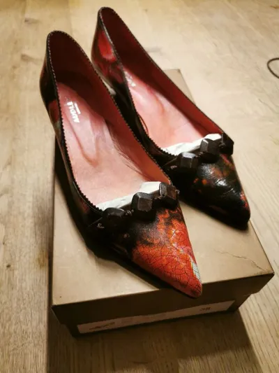 AUDLEY Damen Pumps Gr. 38 Leder Abstrakt Mehrfarbig Elegant Slip-On