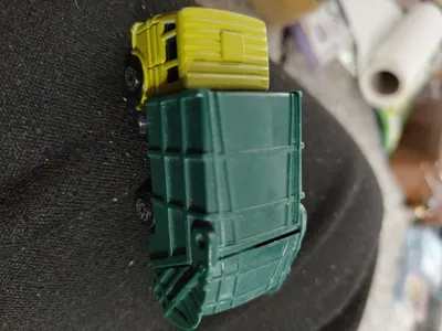 Maisto Müllwagen Spielzeugauto Die-Cast Metall 8cm Mehrfarbig