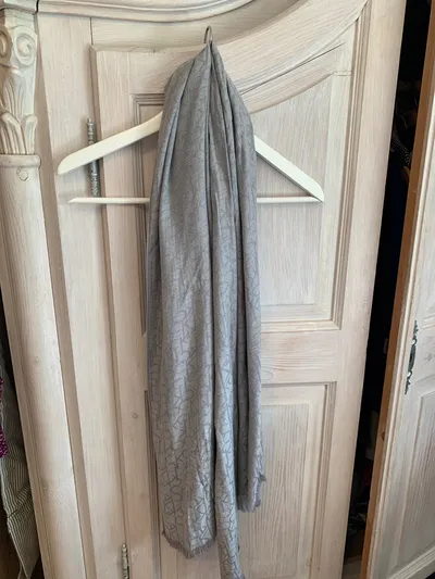 Calvin Klein Damen Schal Grau Tuch Halstuch Casual Basic 170x75cm