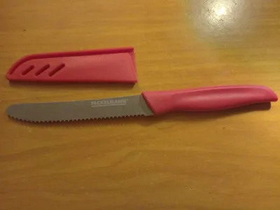 Fackelmann Brotmesser Rot 22cm Edelstahl Kunststoff Küchenmesser mit Hülle