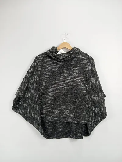 STACCATO Damen Poncho Rollkragen Grau Gr. 40/L Casual Strick