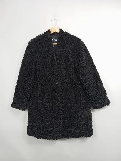 ZARA Damen Teddy Mantel Felljacke Gr. 36/S Schwarz Casual